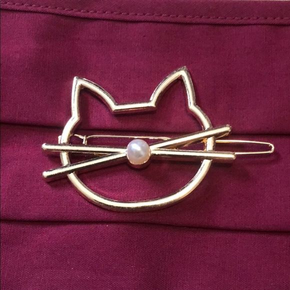 Cat Hair Clip - Picture 2 of 2